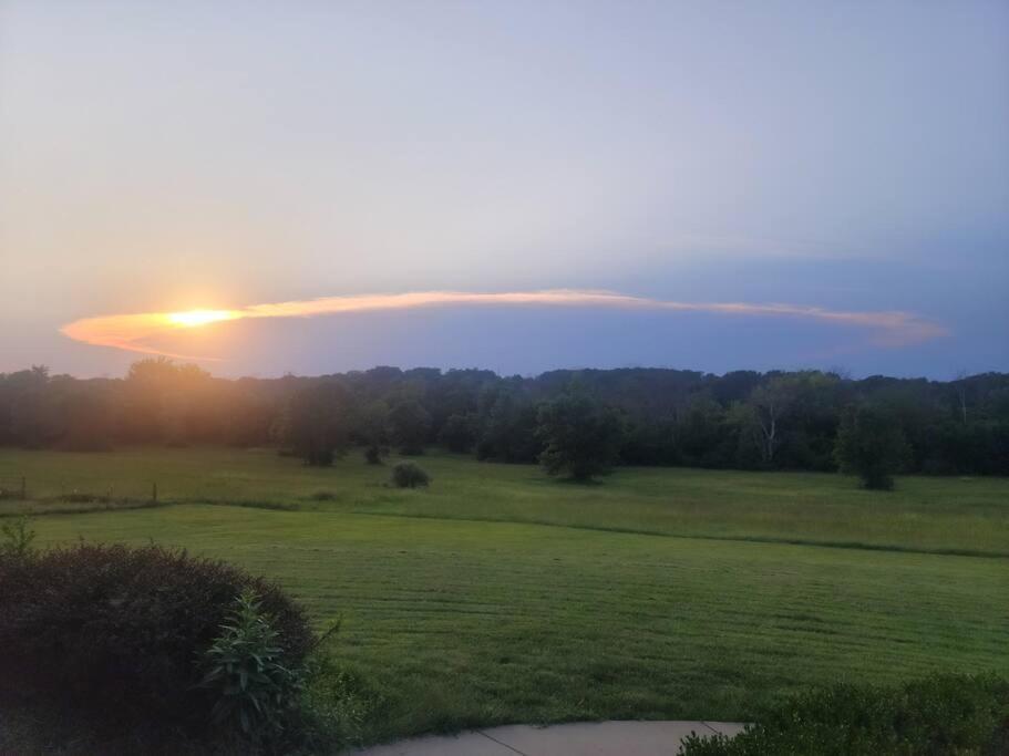 Отель Deer Run Estate Llc Marshfield Экстерьер фото